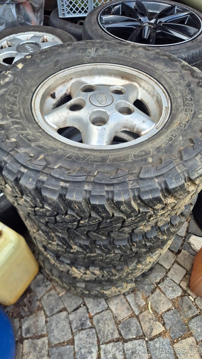 Land rover r16 - 5