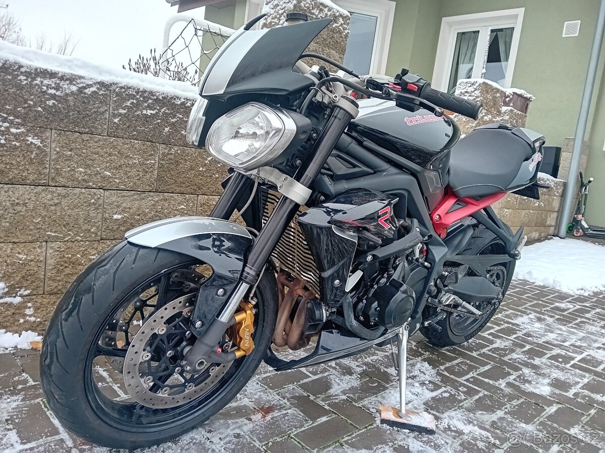 TRIUMPH STREET TRIPLE 675 R - 5