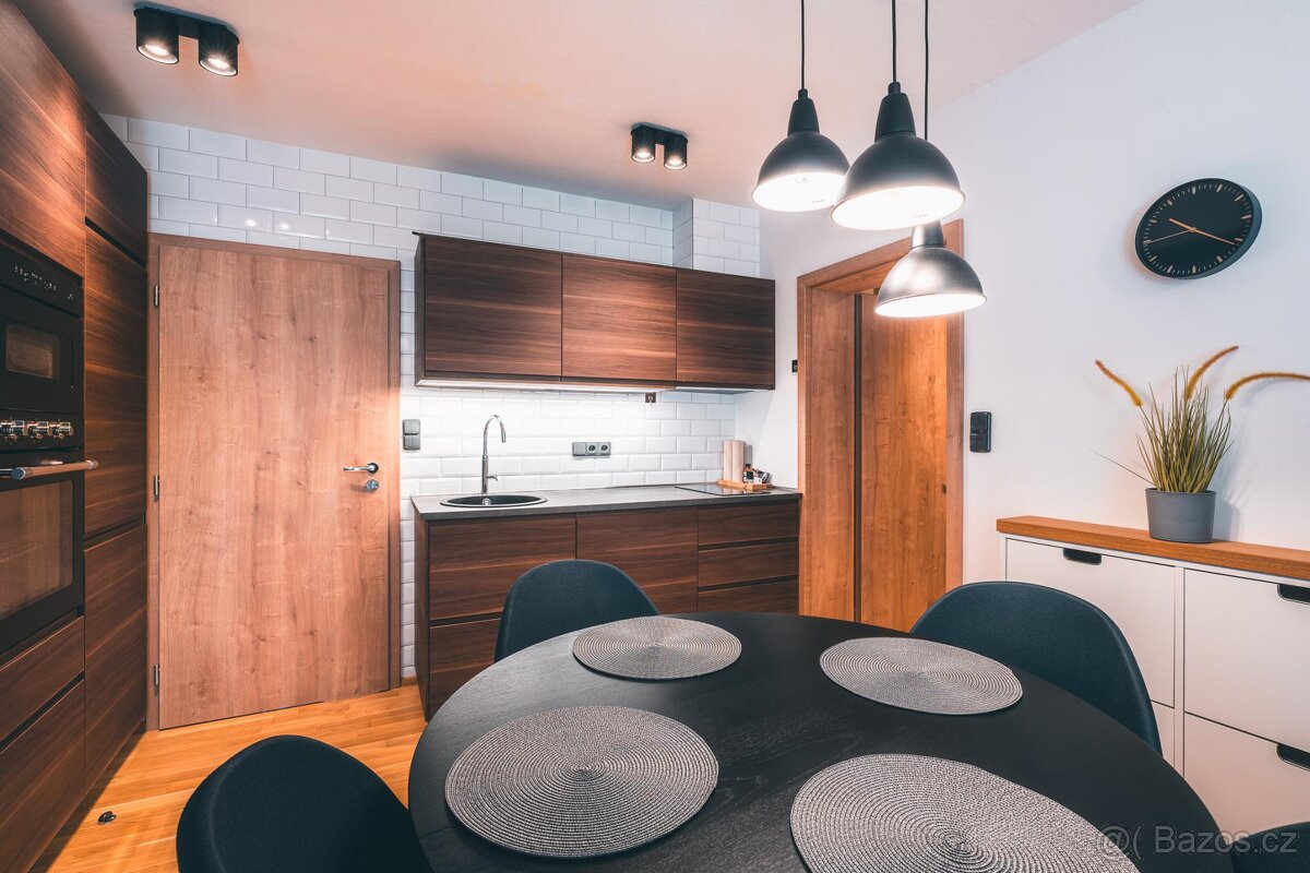 Prodej bytu 6+kk, 157 m2, Alžbětín - 5