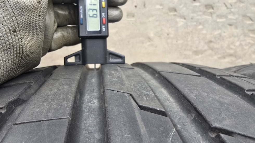 Letní pneu 255/45/19 Hankook - 5