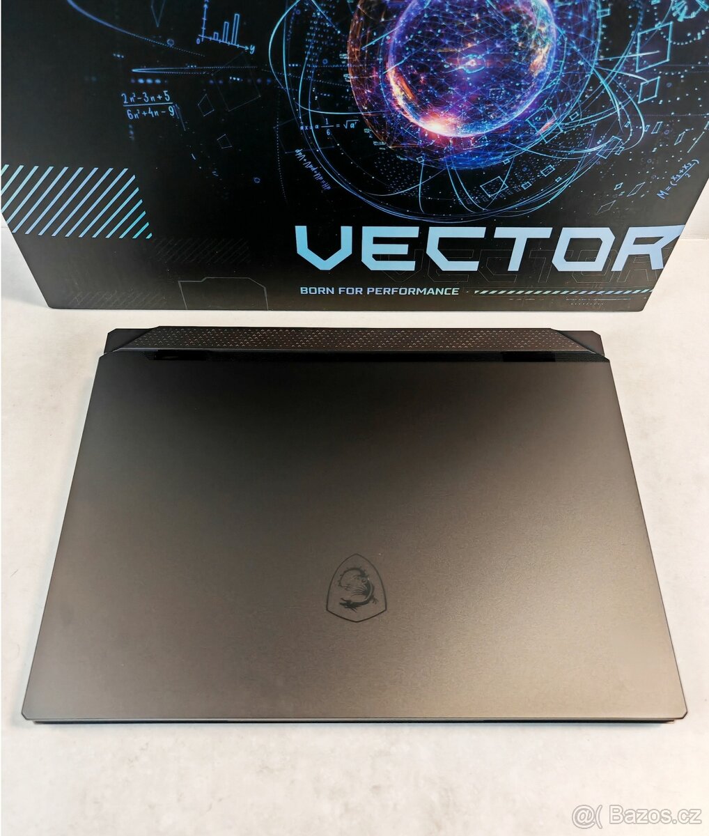 MSI Vector 18HX AI A2XWIG-832CZ zár. 3/28 Nvidia GeForce5080 - 5