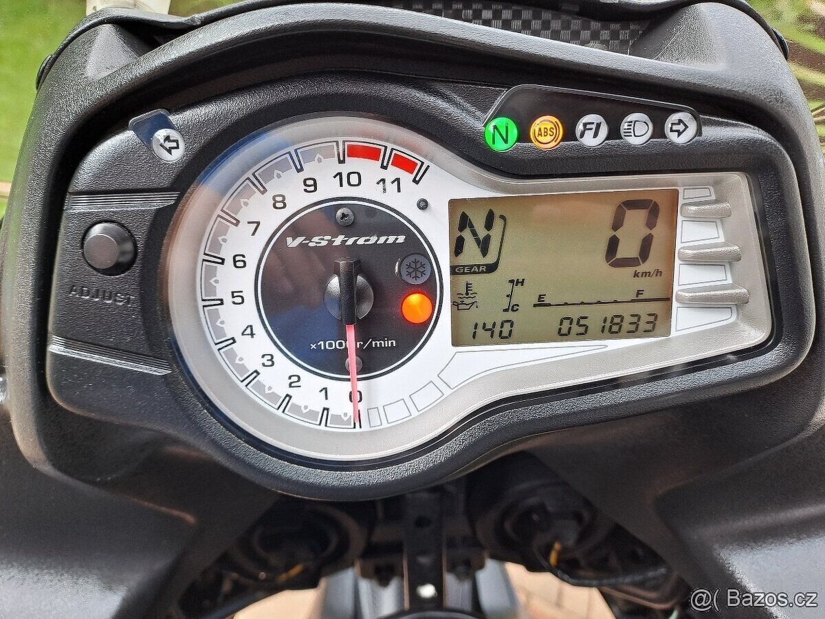 Suzuki V-Storm DL650 XT - 5