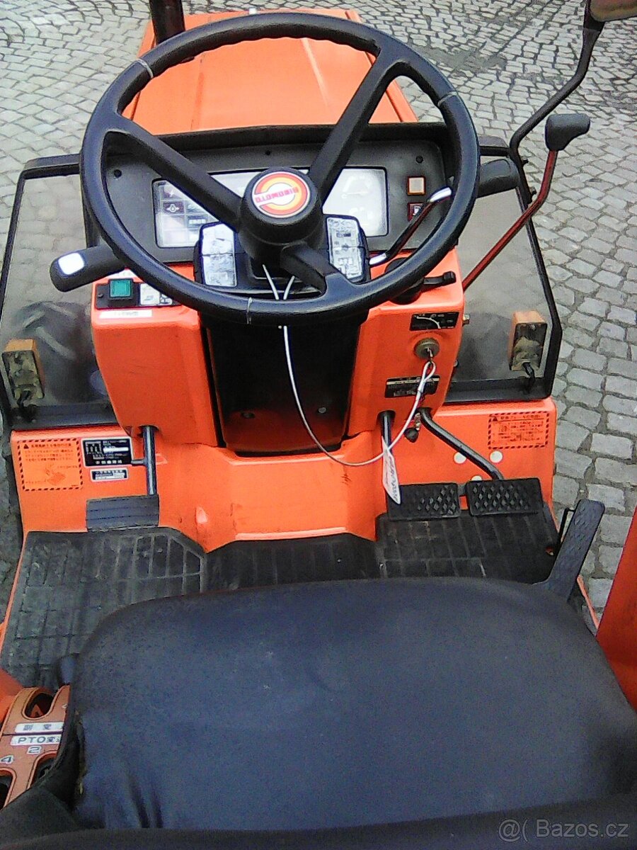 Prodej malotraktoru hinomoto n209d - 5