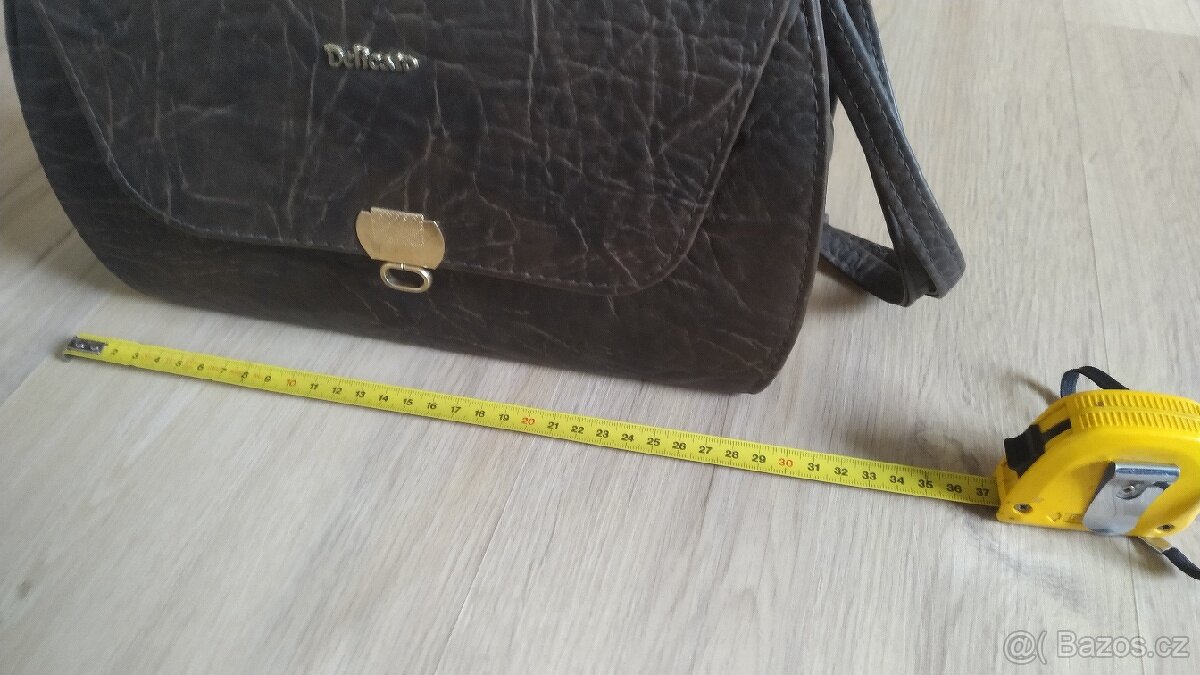 Stará kabelka značky Delicato - 5