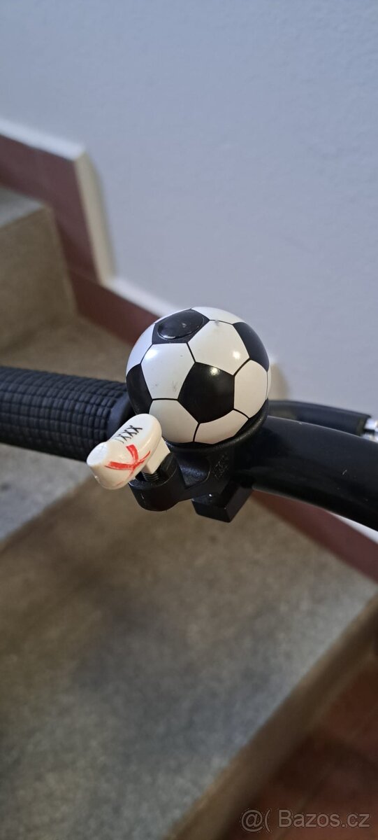 Dětské červené kolo Core Nipper 20” - 5