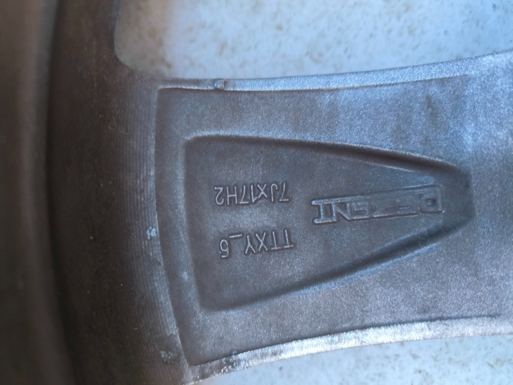 Alu kola Dezent 7J17 ET40 5x112, zimní pneu, Kodiaq, Tiguan - 5