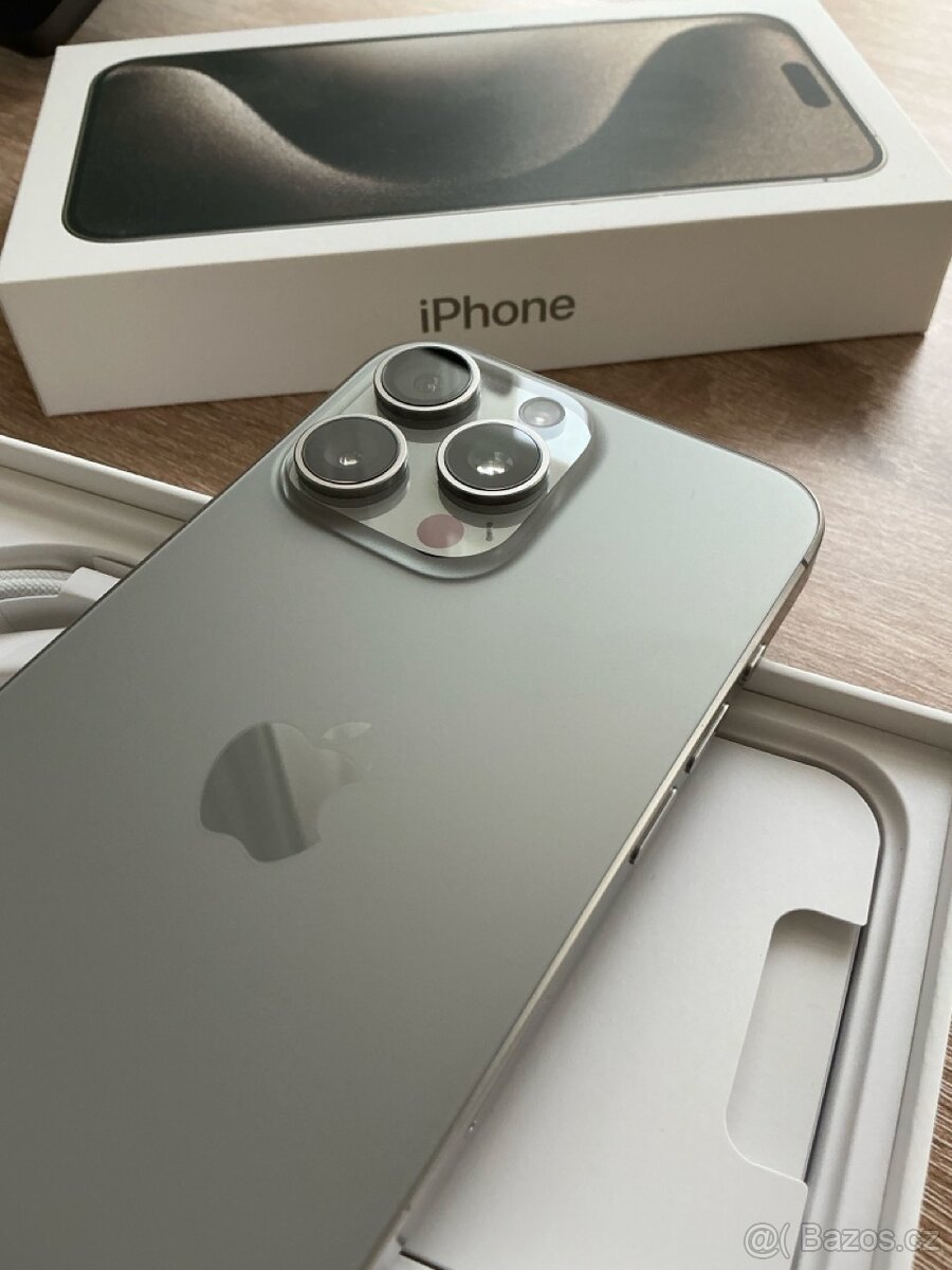 Apple iPhone 15 Pro Max 256 GB - 5