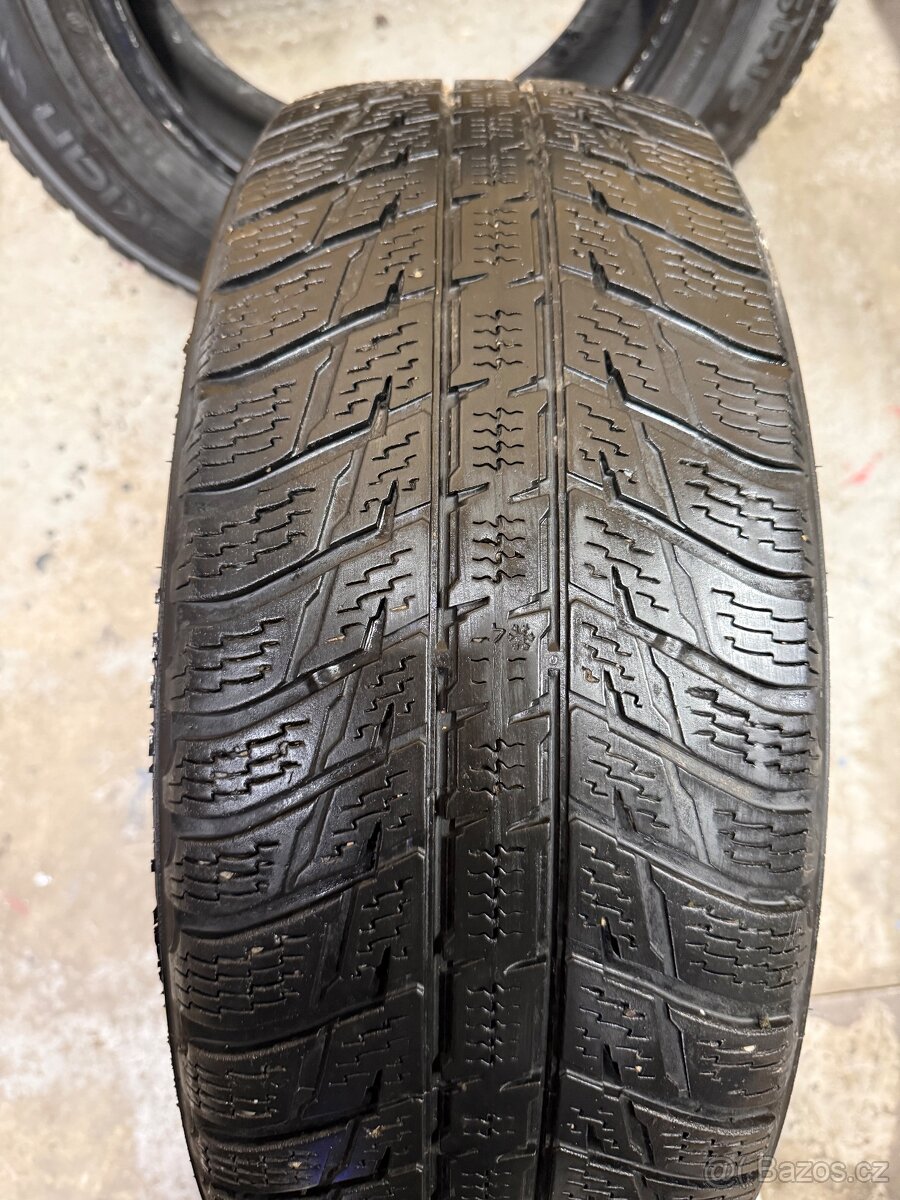 Zimní pneu 215/65/16 č.1 - 5