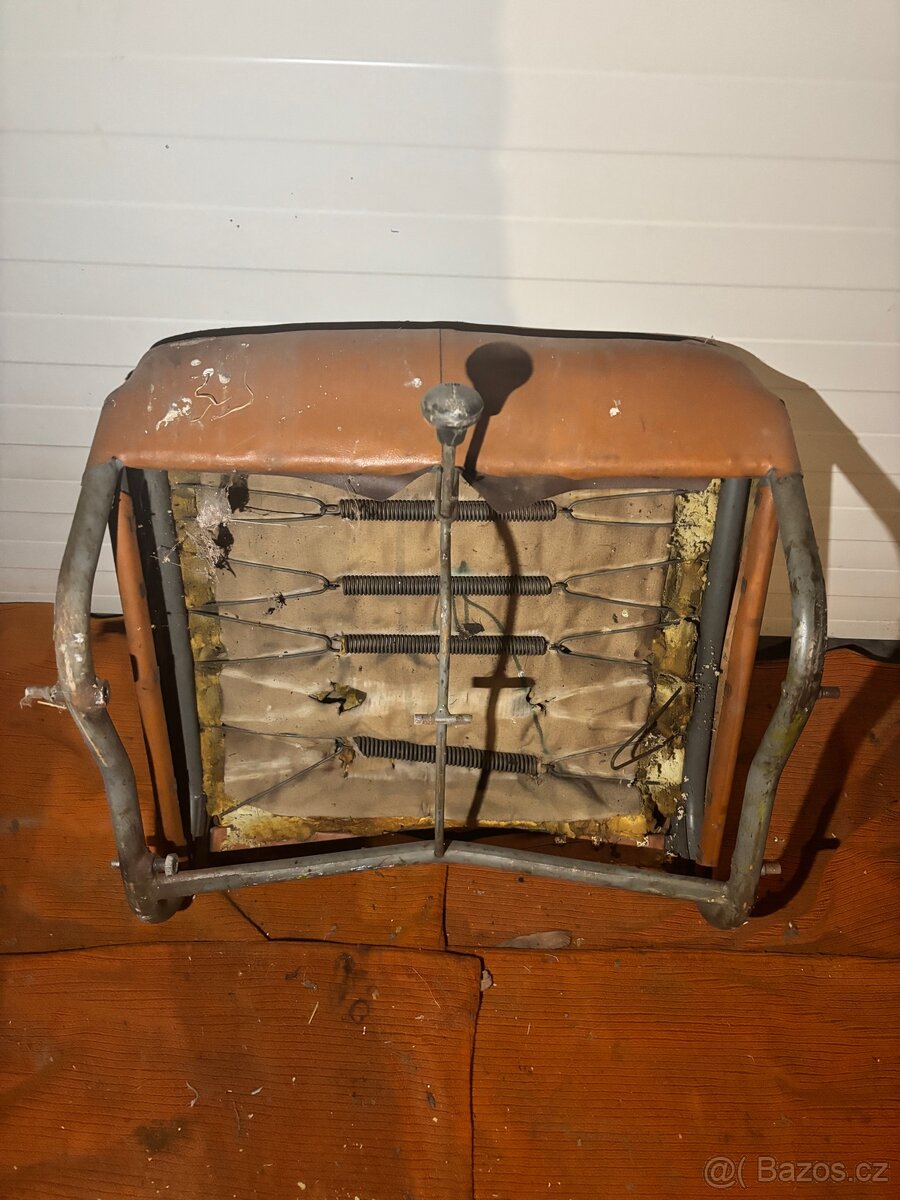 Prodám sedačky a ND na škoda 100 mb - 5