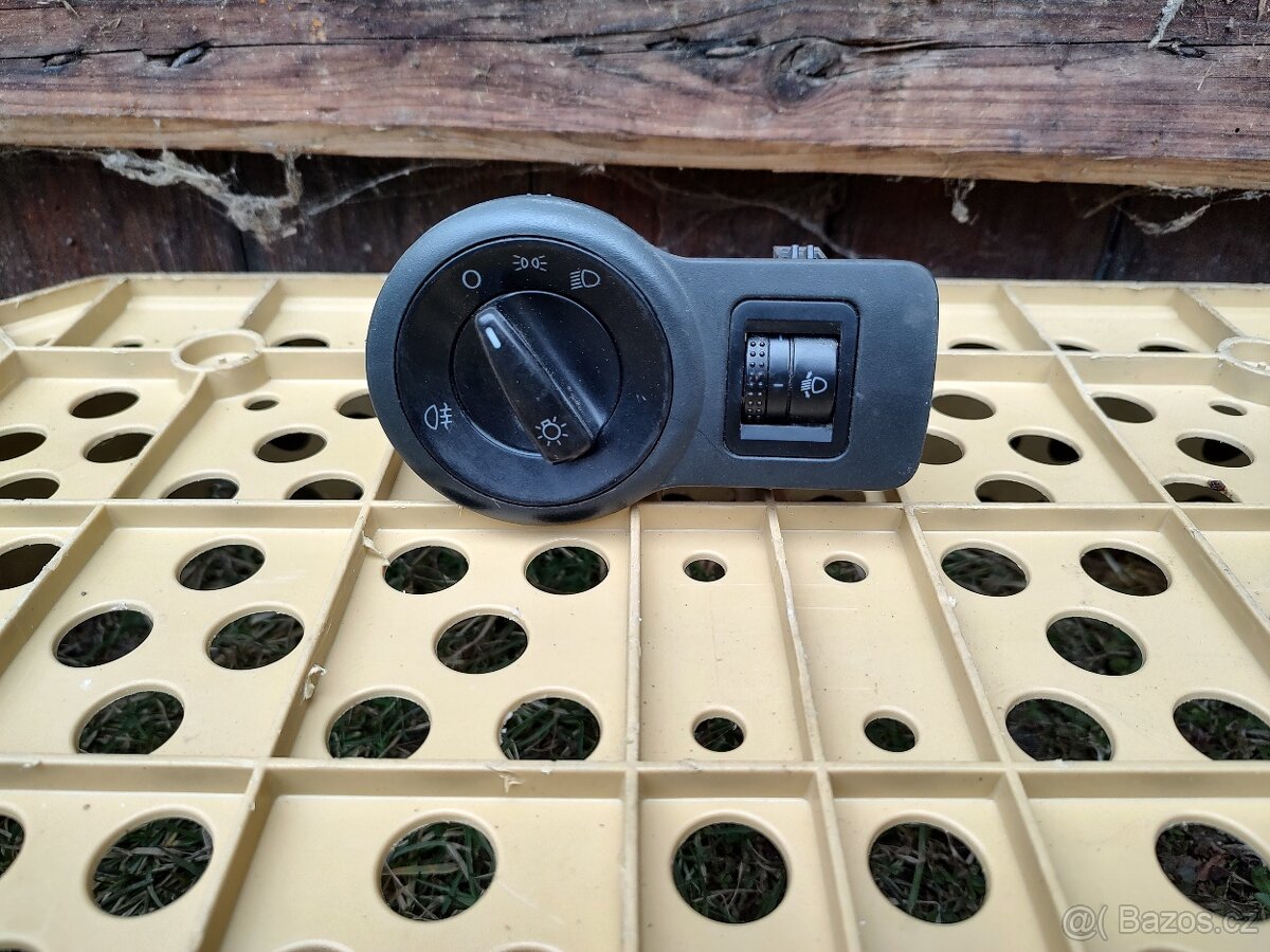 Octavia 1 - náhradní díly - 5