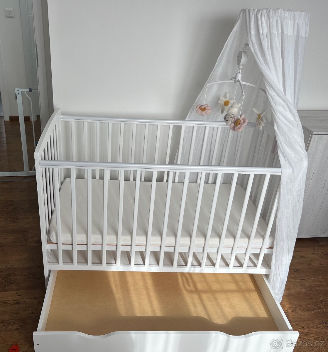 Postýlka s matrací - 5