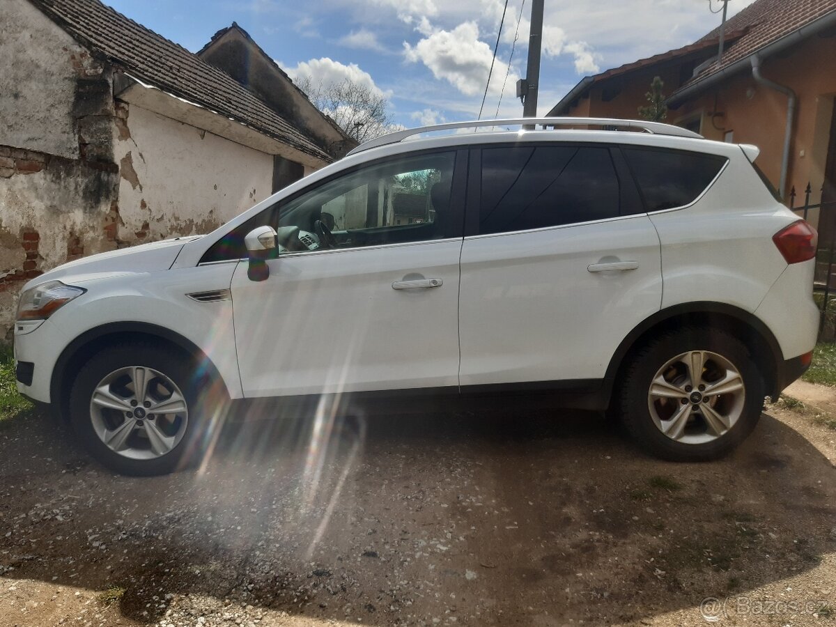Ford Kuga 4x4 - 5