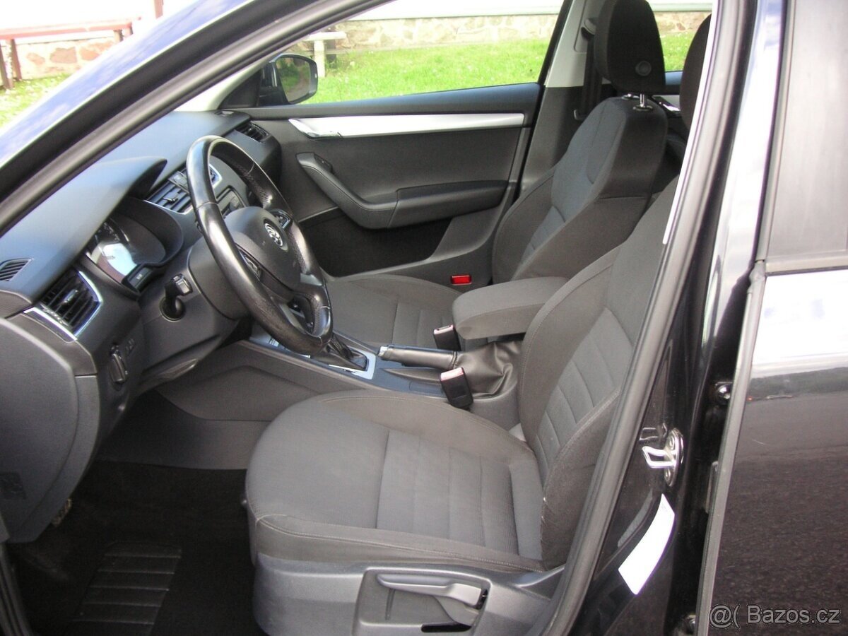 Škoda Octavia 3 Combi 2.0 TDI - Serviska - 5