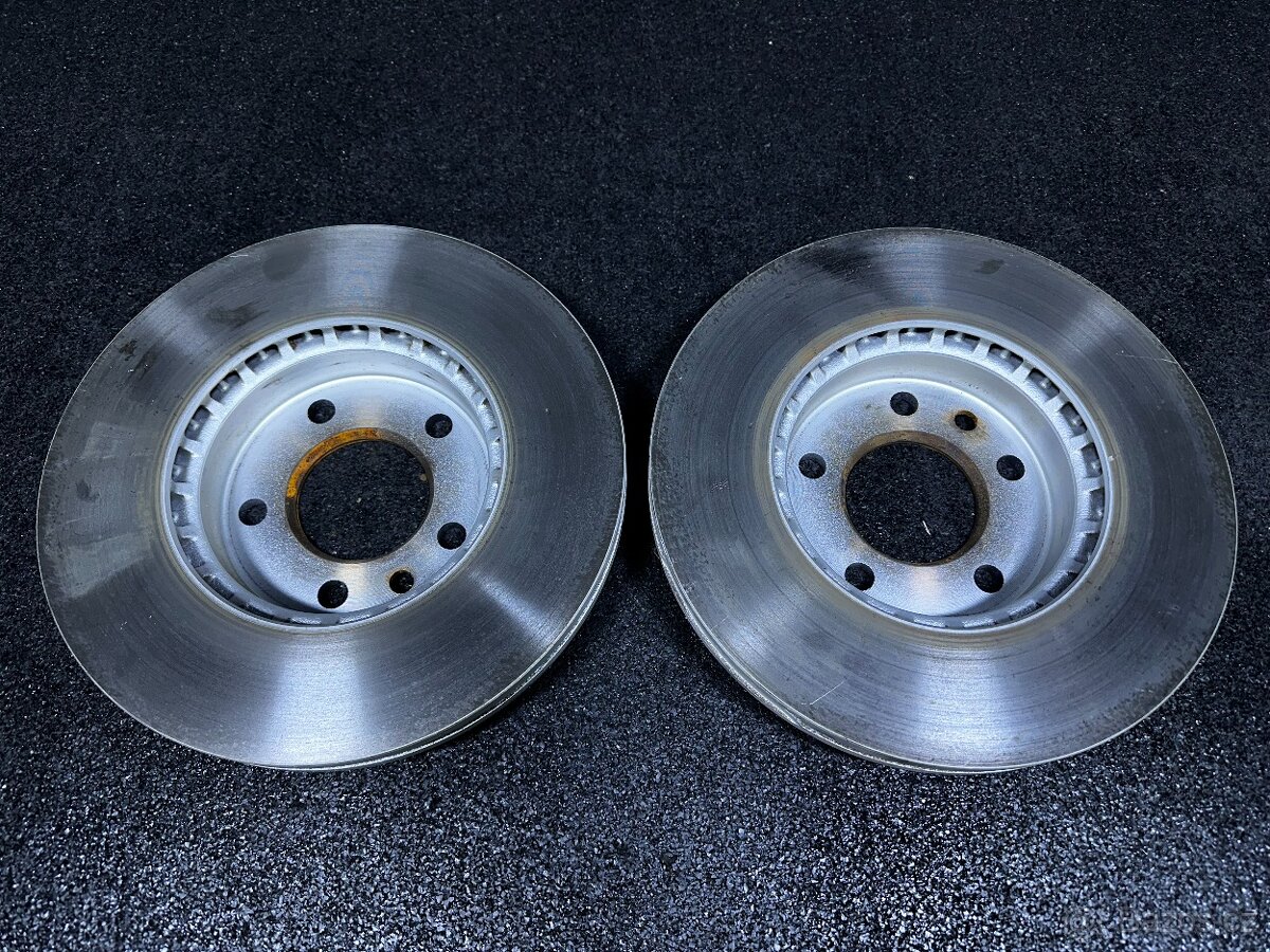 VW Transporter T6 T6.1 Brzdy komplet Kotouce Desticky - 5