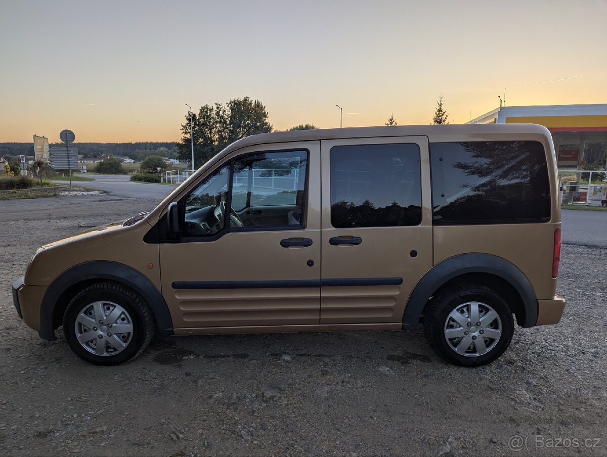 Ford Tourneo Connect 1.8 TDCI + spací nástavba - 5