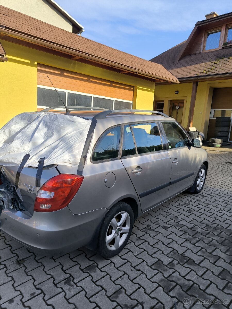 Náhradní díly ze Škoda fabia 2 , 1.4 63kw, 2008, 9202 - 5