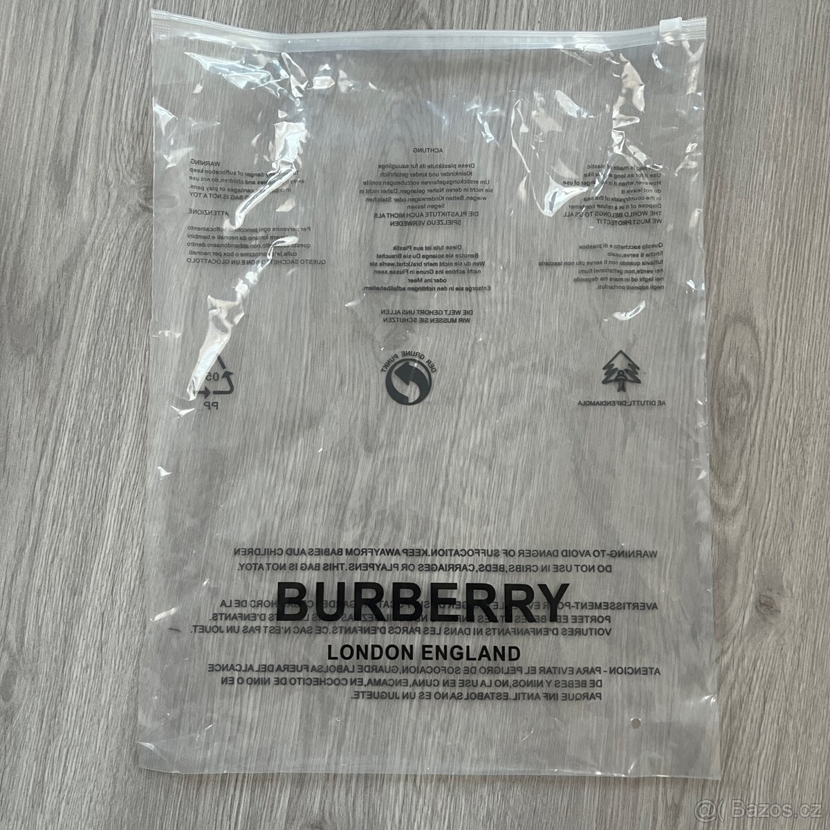 Burberry šála černá - 5