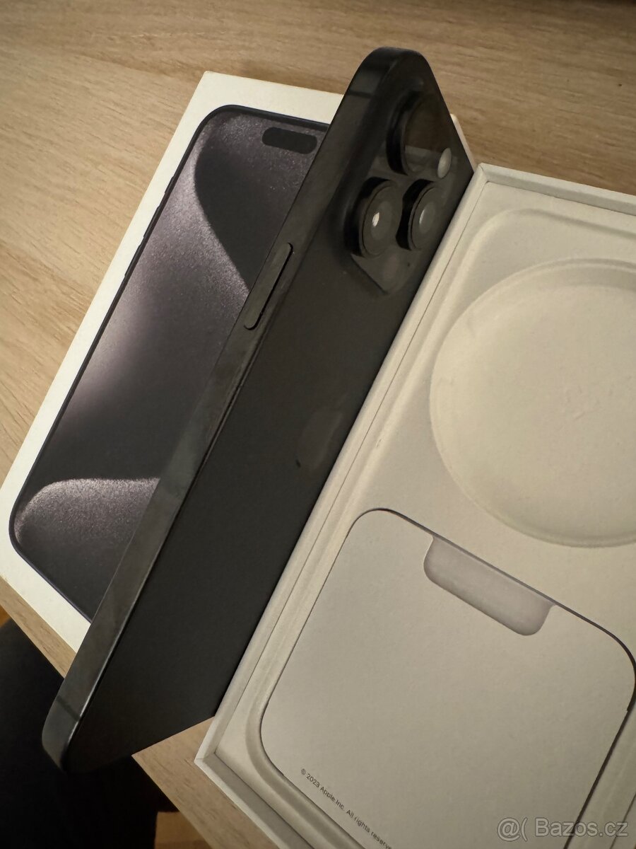 iPhone 15 Pro Max 1TB - 5