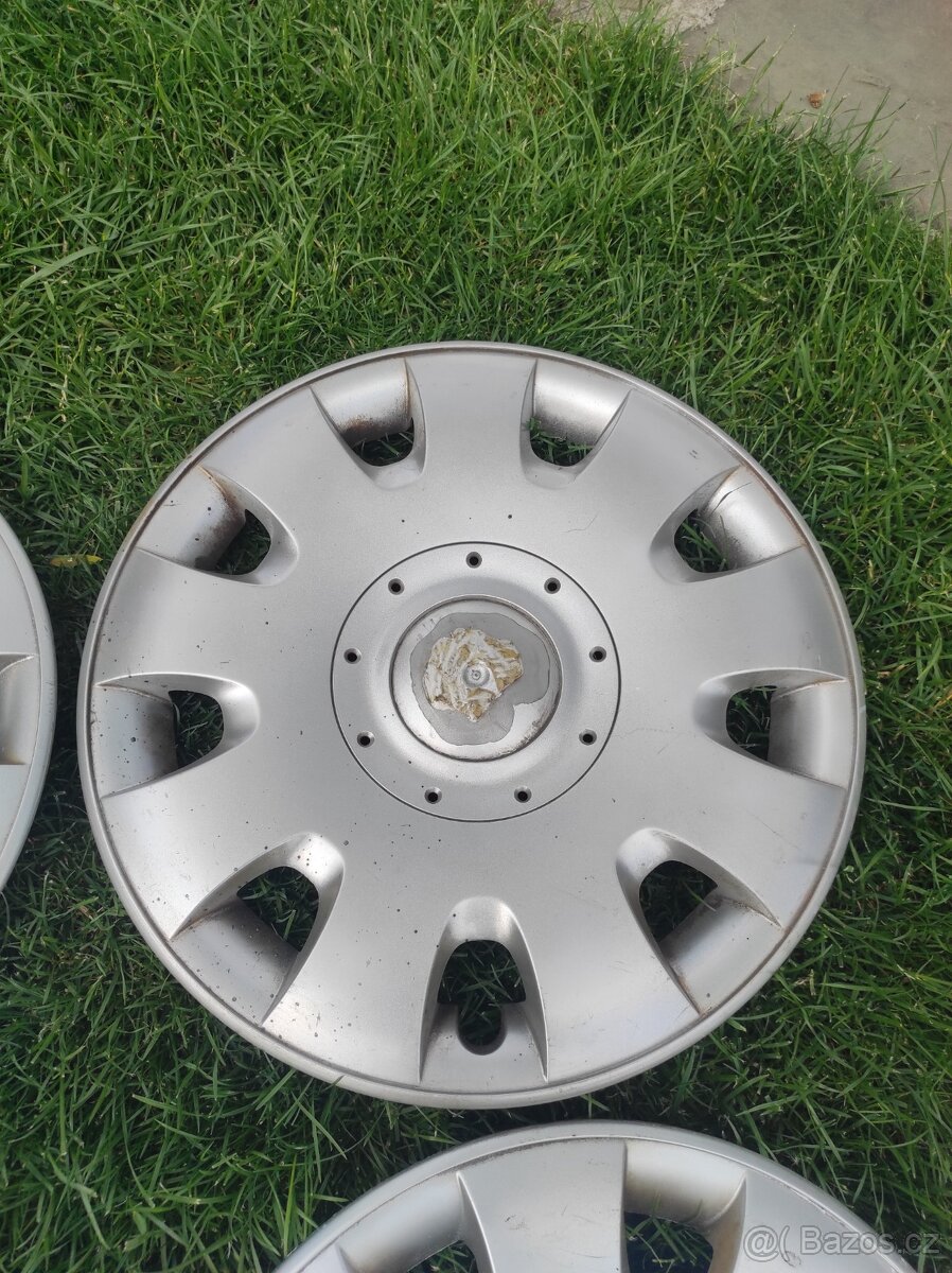 Sada 4 kusů poklic Volkswagen (15") - 5