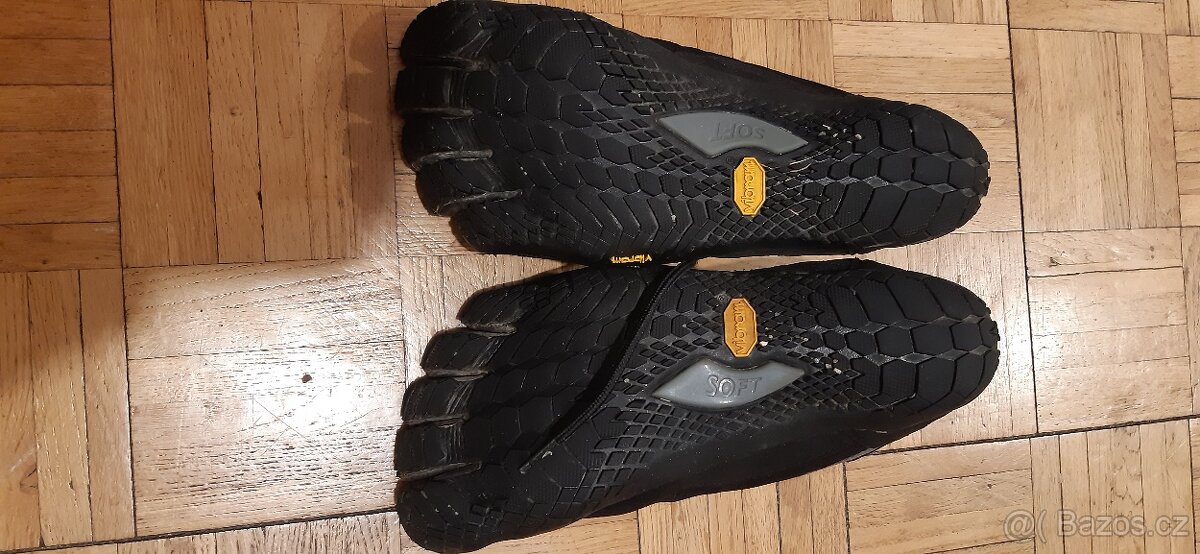 Fivefingers V-Trek Insulated 43 - 5