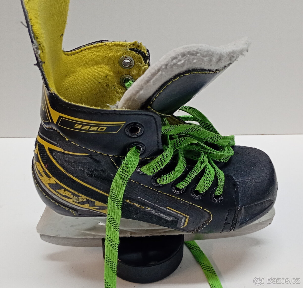 Brusle CCM Super Tacks 9350 EU29,5 - 5