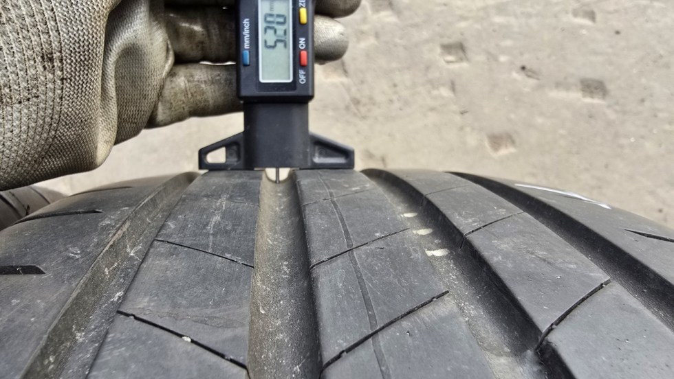 Letní pneu 215/55/17 Bridgestone - 5