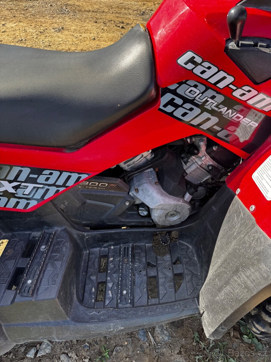 Can-am outlander 800