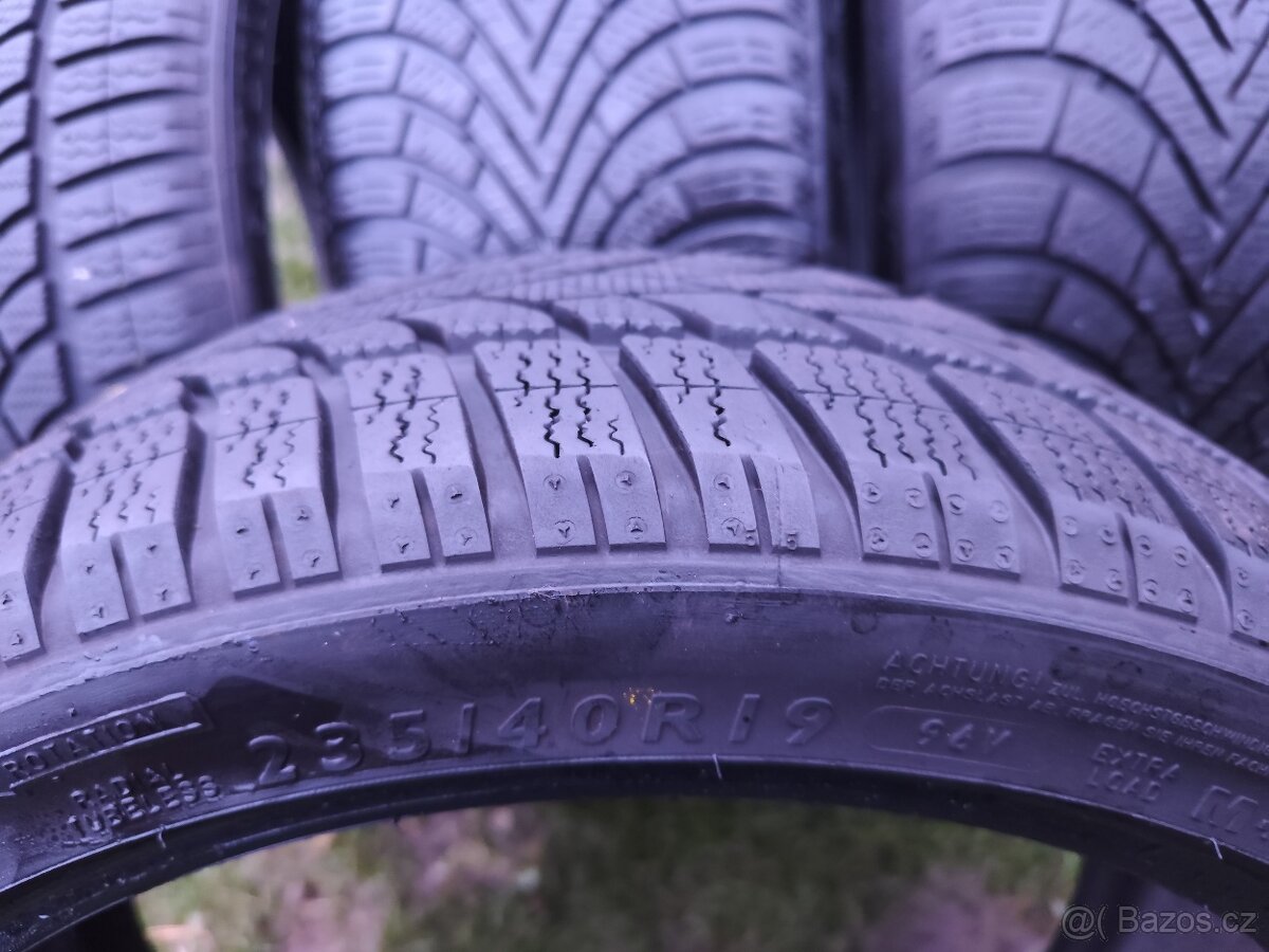Zimní pneu 235/40/19 - 5