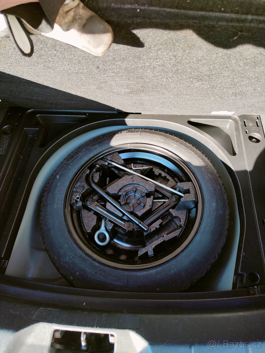 Volvo V40 D2 84kw - Náhradní díly - 5