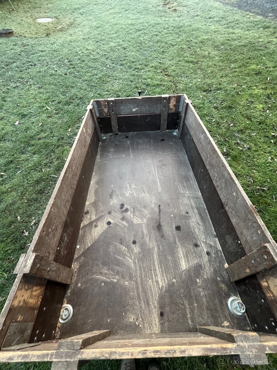 Přívěsný vozík za OA domácí výroby - 5