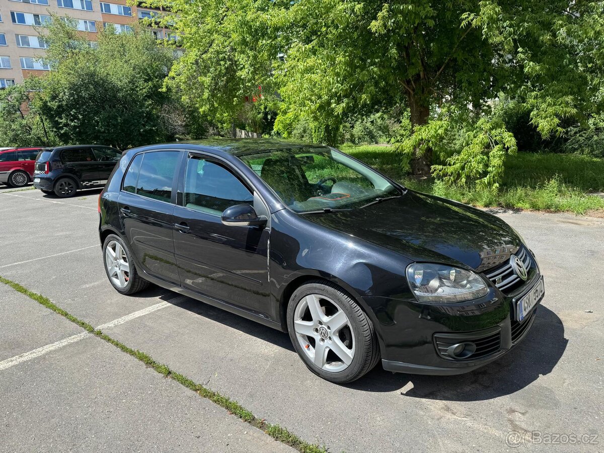 Auto k pronájmu. VW Golf 5 1.9tdi, GTI - 5
