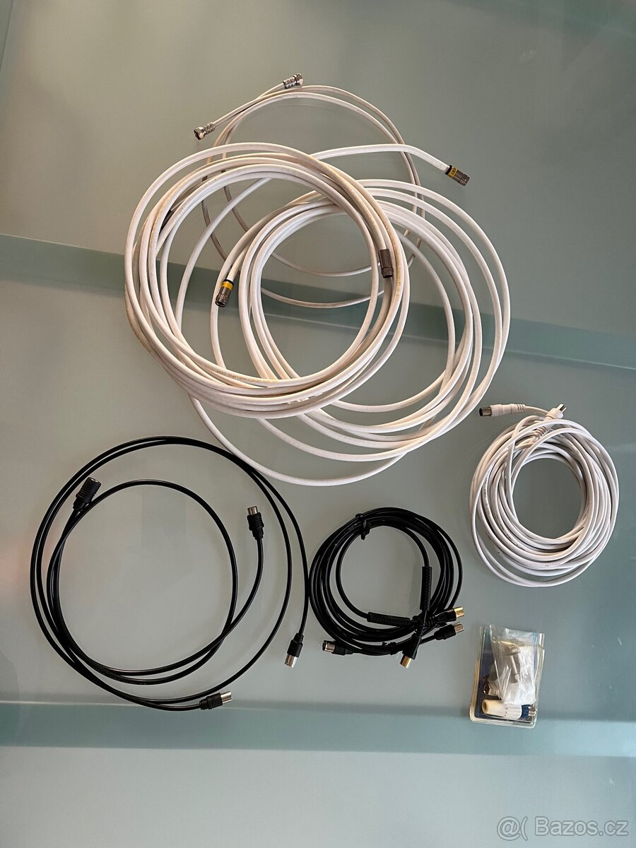 Různé A/V kabely - 5