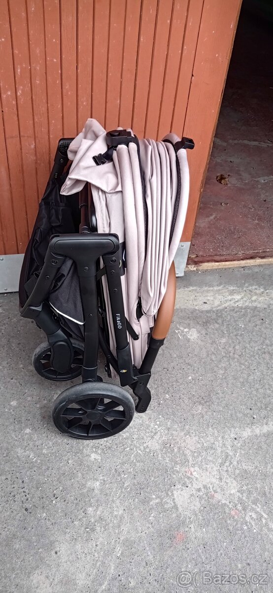 Kočárek pro pejsky - 5