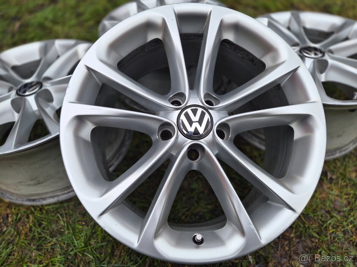 Sada originálních Alu disků SPA - VW Scirocco / CC - 8x17" - 5
