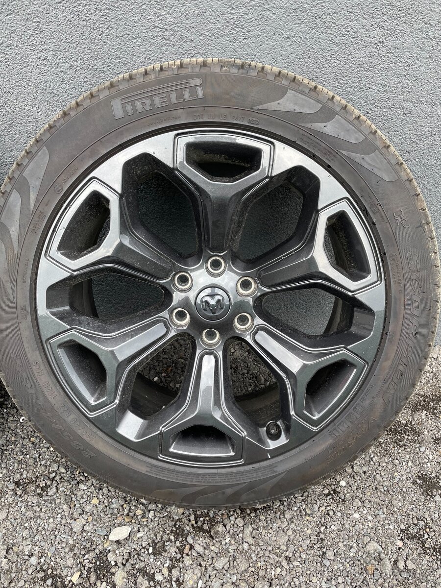 Alu kola Dodge RAM Limited R22