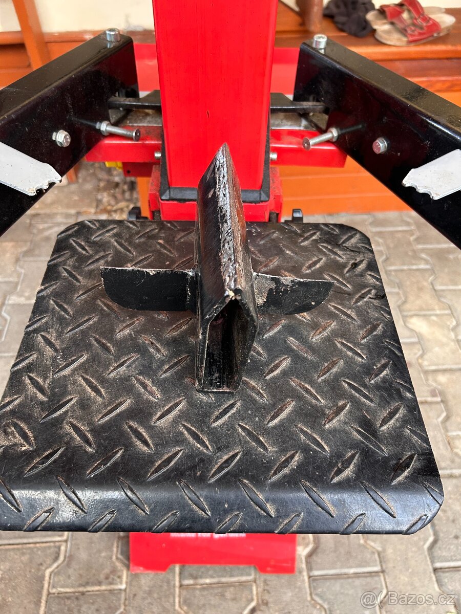 Elektrický štípač na dřevo - HECHT 6810 - 5