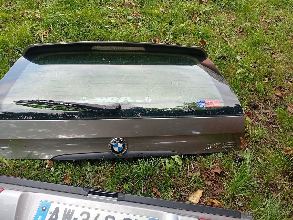 BMW X5 E53 RV 2004 VÍKO KUFRU SPODNÍ A HORNÍ, 5 DVEŘE KOMPLE - 5