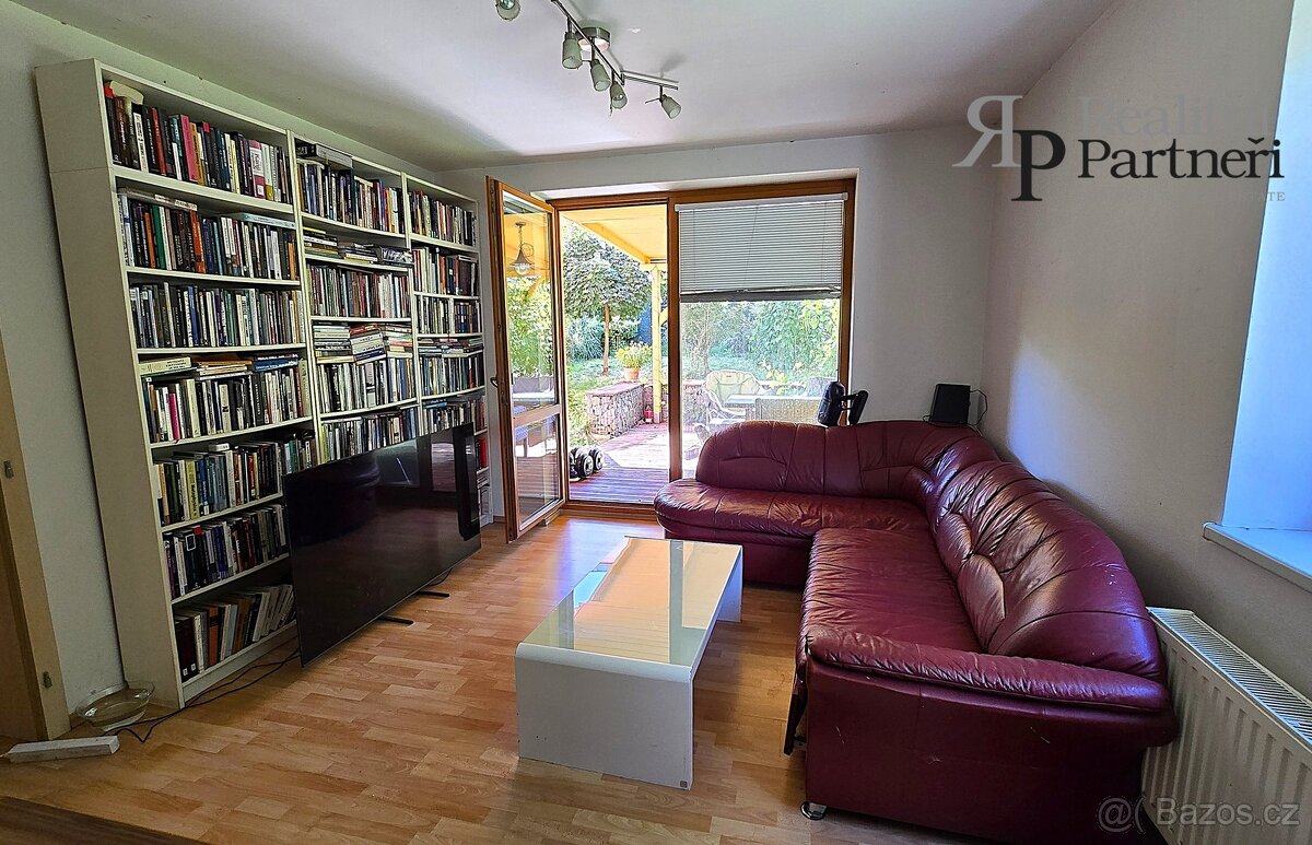 Prodej bezbariérového bytu 2+kk, osobní vlastnictví, zahrada - 5