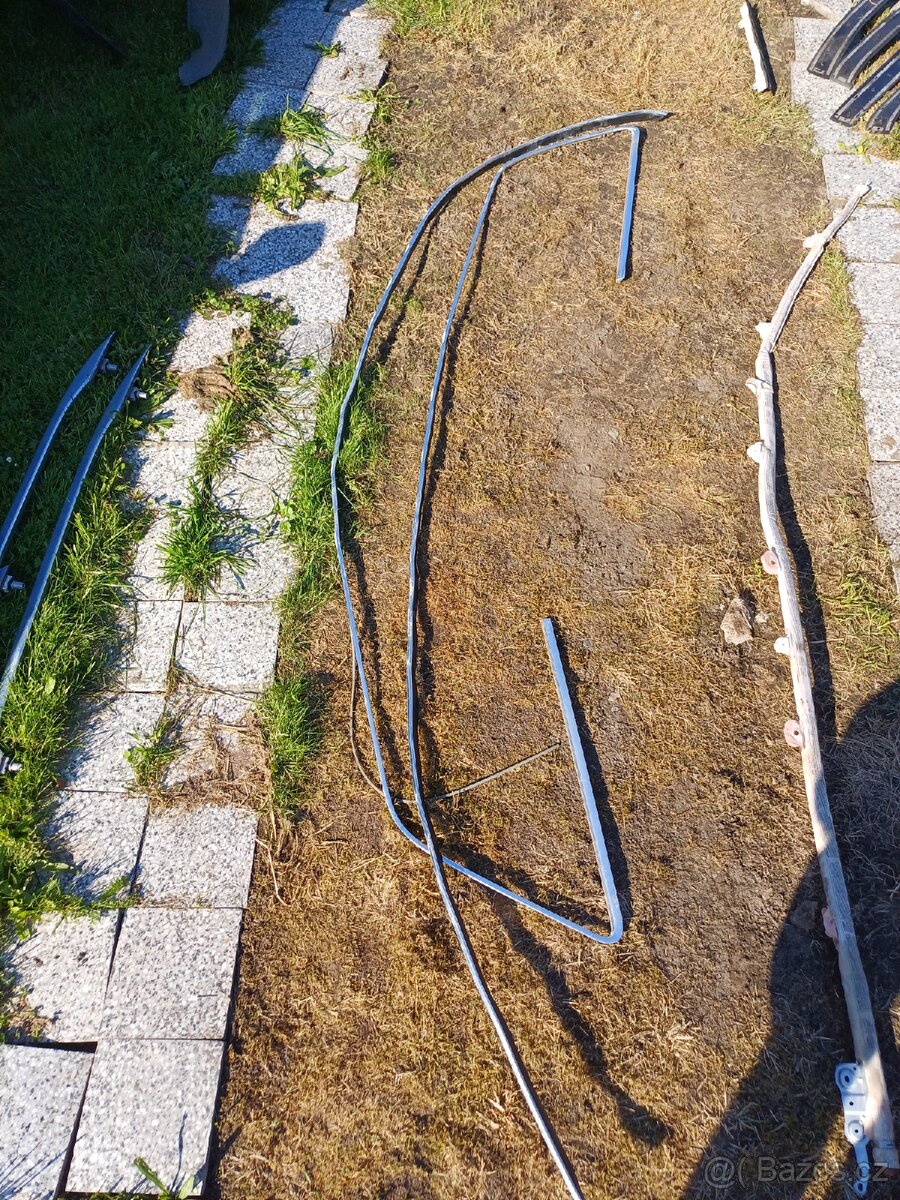 AUDI A4 B6 Lišty oken - 5