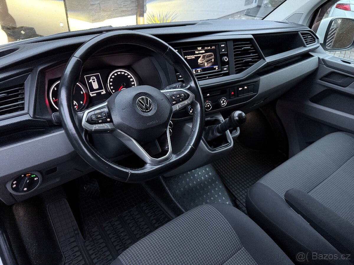 VW Transporter T6.1 ČR DPH 141 tis. km Barva Candy Multivan - 5