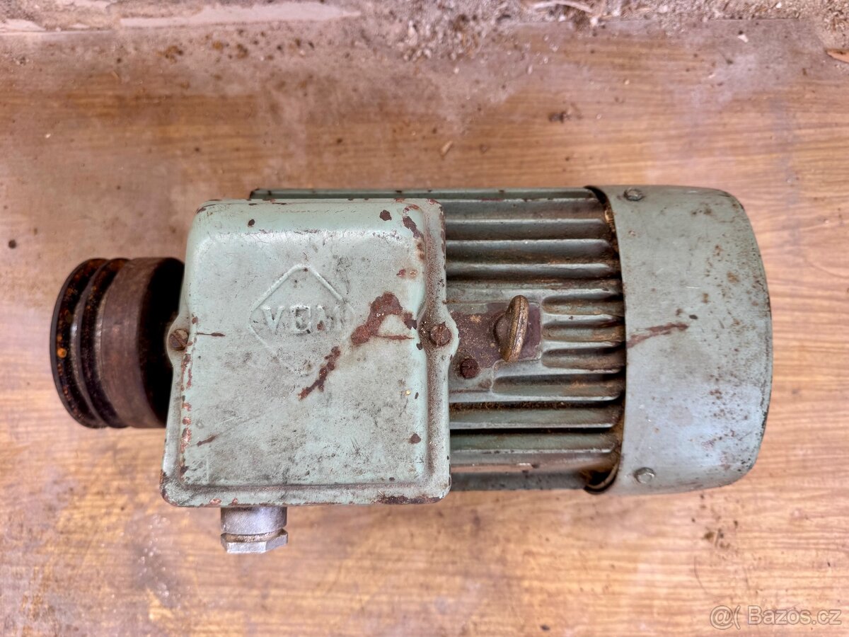 Elektromotor 3 kW 950 ot./ min - 5