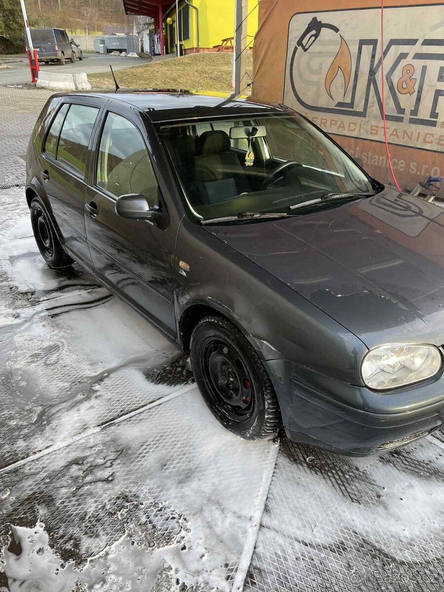 VW Golf 4 1.8 92kW + kola - 5