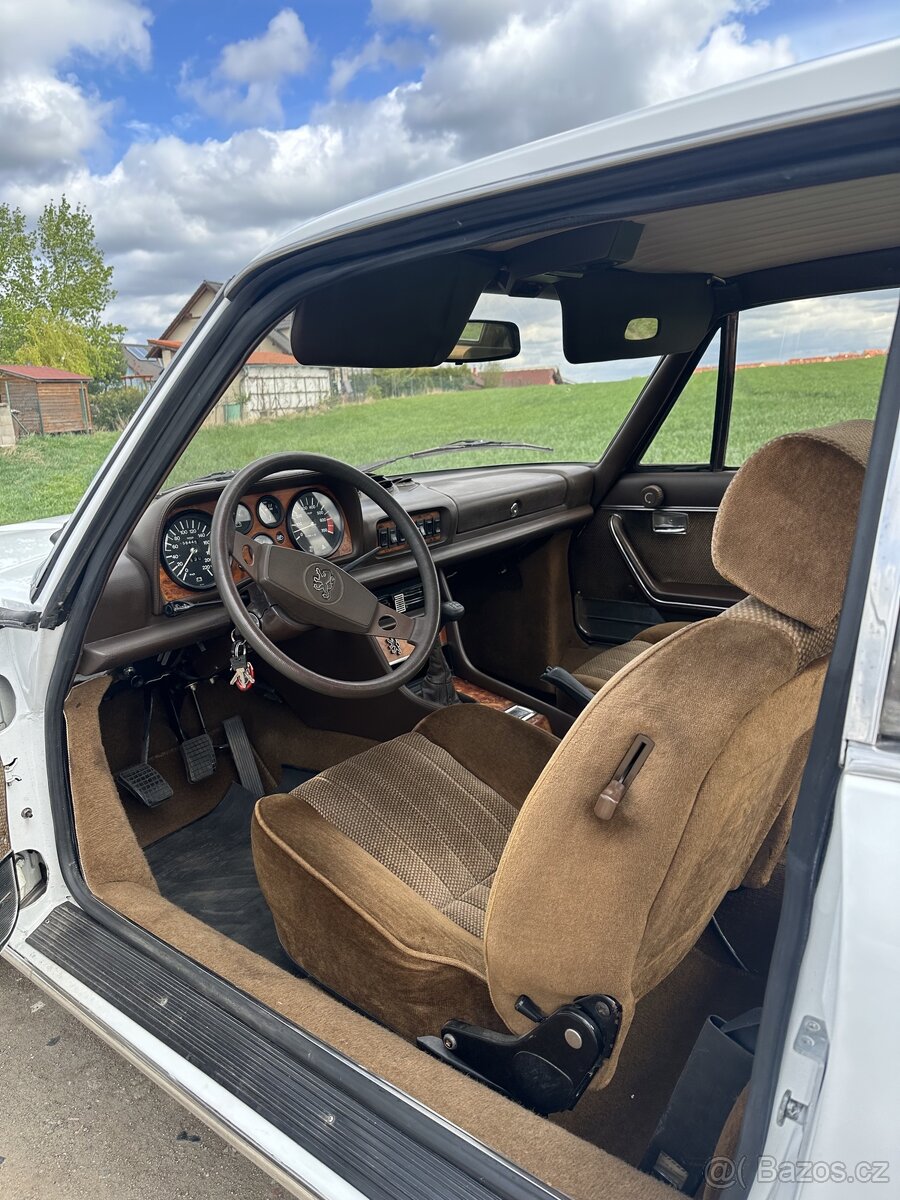 Krásný Peugeot 504 Coupé facelift 2.0 bez koroze - 5