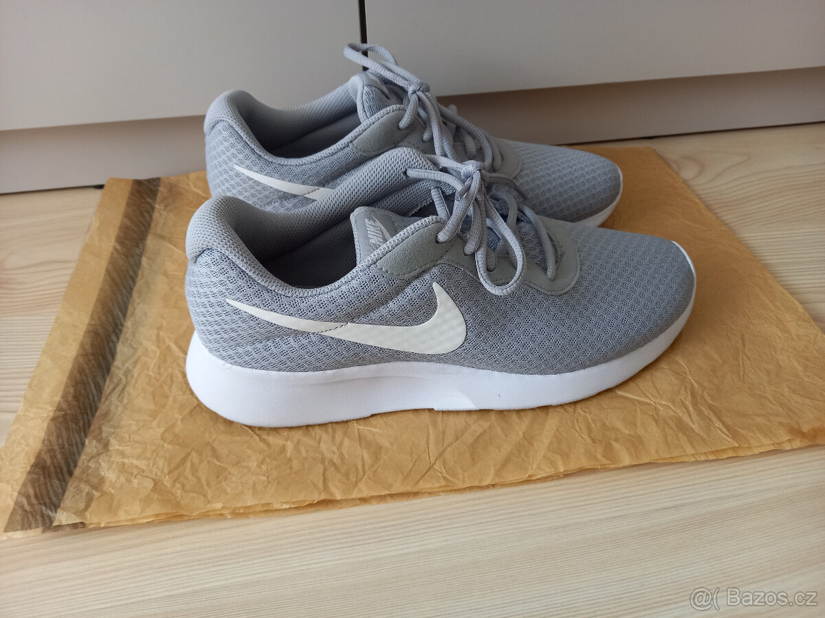 Tenisky NIKE TANJUN - velikost 40.5 - 5