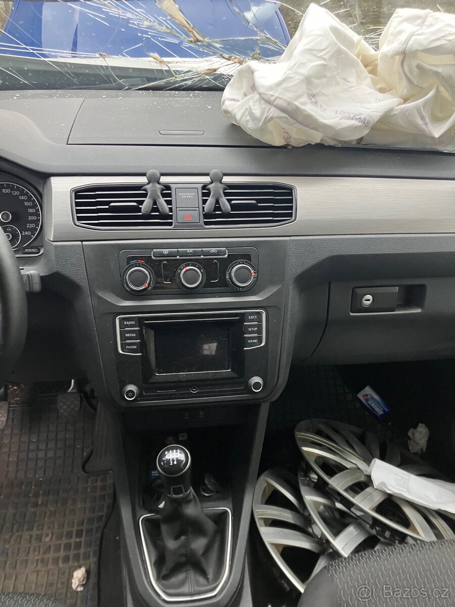 Volkswagen Caddy maxi 7 míst - 5
