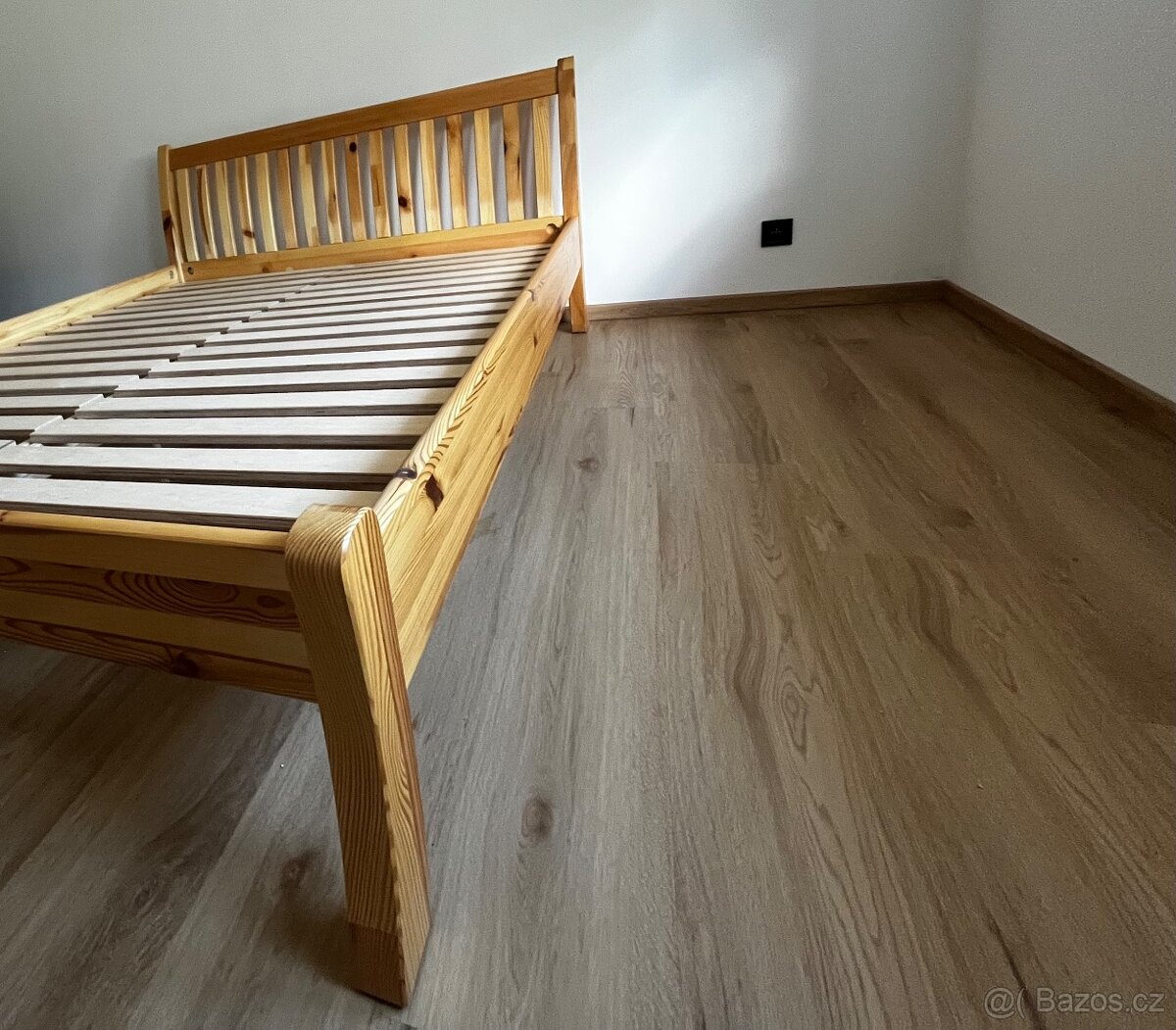 Prodám postel z masivu Borovice 160x200 - 5