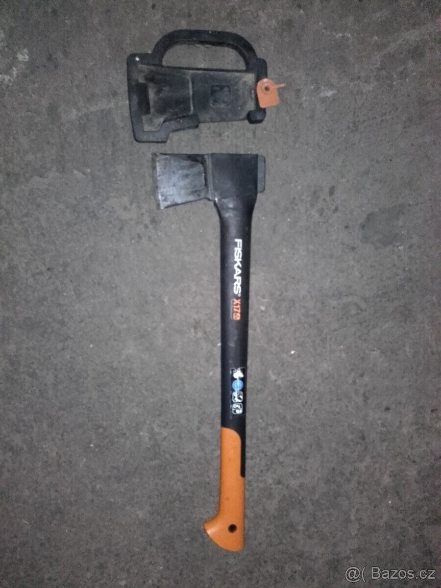 sekera fiskars X17 - 5