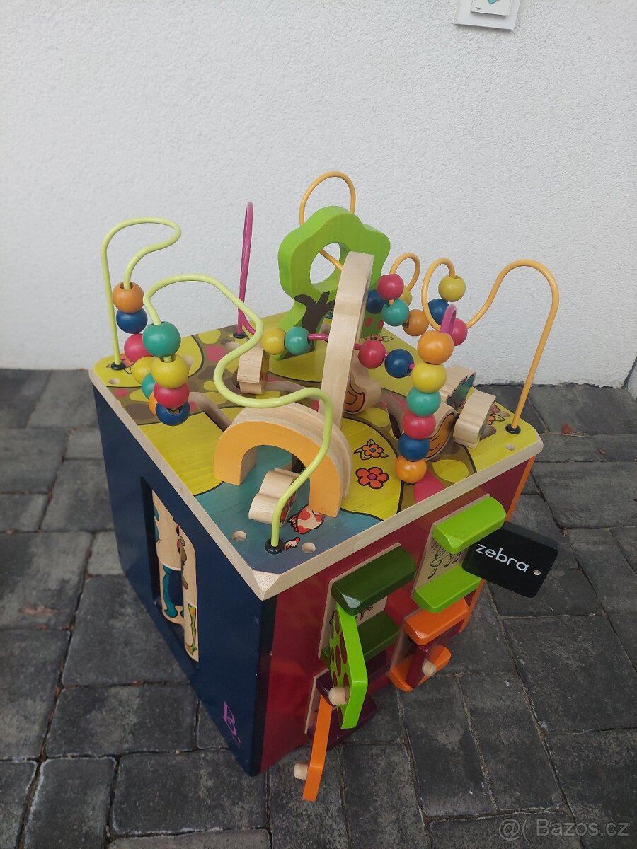 Interaktivní dřevěná kostka - 5