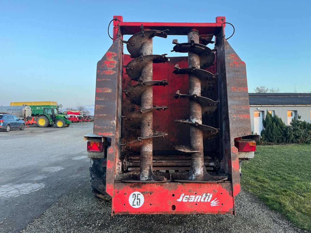 Rozmetadlo hnoje Jeantil - 5