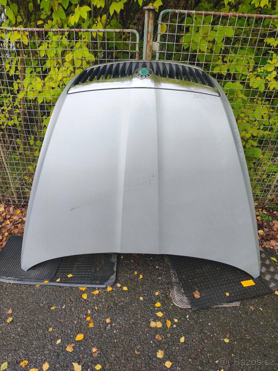 Skoda Octavia 2 facelift - předni kapota - 5